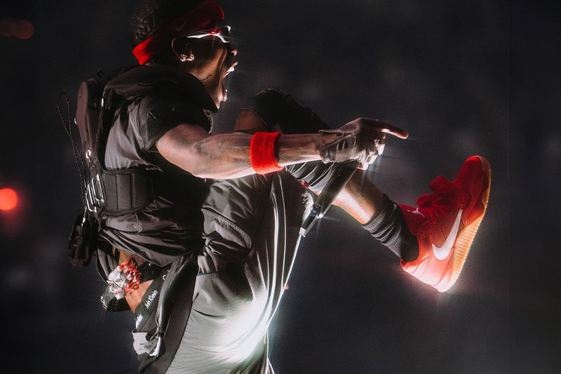トラヴィス・スコットがジャンプマンジャックTRの新色 レッド/ガムをお披露目 New Travis Scott x Nike Jordan Jumpman Jack debuts on European tour Red Gum circus maximus tour info