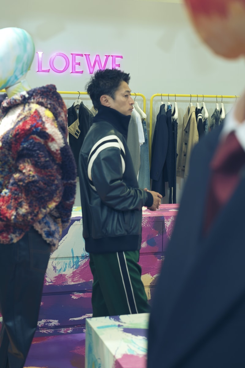 LOEWE が2024年秋冬メンズコレクションのリリースを記念したポップアップを開催　窪塚洋介　ロエベ Richard Hawkins
