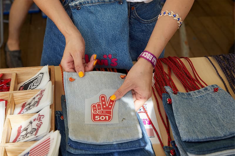 行列のできる Levi's® のフジロックブース　　リーバイス　Fuji rock