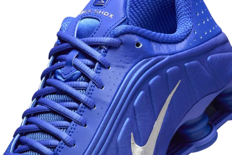 ナイキショックスR4からスポーティな雰囲気漂う新色 “レーサーブルー”が登場 Nike Shox R4 "Racer Blue" HJ7303-445 Release Info Swoosh