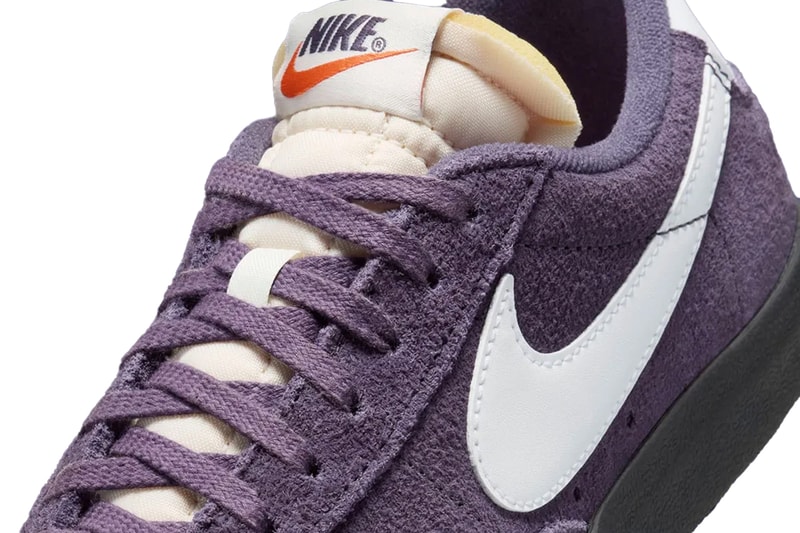 ナイキのクラシックなブレザーロー‘77ヴィンテージより新作ダークライジン/ブラックが登場 Nike Blazer Low ‘77 Vintage "Dark Raisin/Black" FQ8060-500 Release Info Swoosh hairy suede foam tongue 