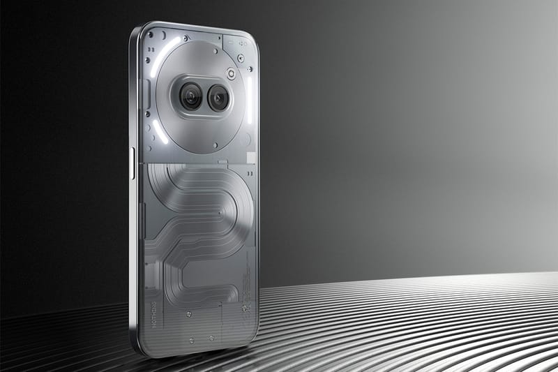 英 Nothing が新作スマートフォン Phone (2a) Plus を公開