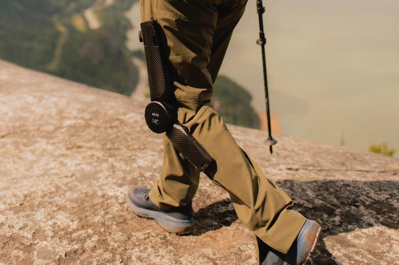 アークテリクスがウェアラブルロボットを備えたハイキングパンツを発表 arc'teryx skip robotics startup gamma hiking pant exoskeleton battery operated motor climbing uphill downhill inspiration concept reserve pair