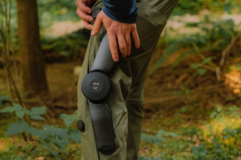 アークテリクスがウェアラブルロボットを備えたハイキングパンツを発表 arc'teryx skip robotics startup gamma hiking pant exoskeleton battery operated motor climbing uphill downhill inspiration concept reserve pair