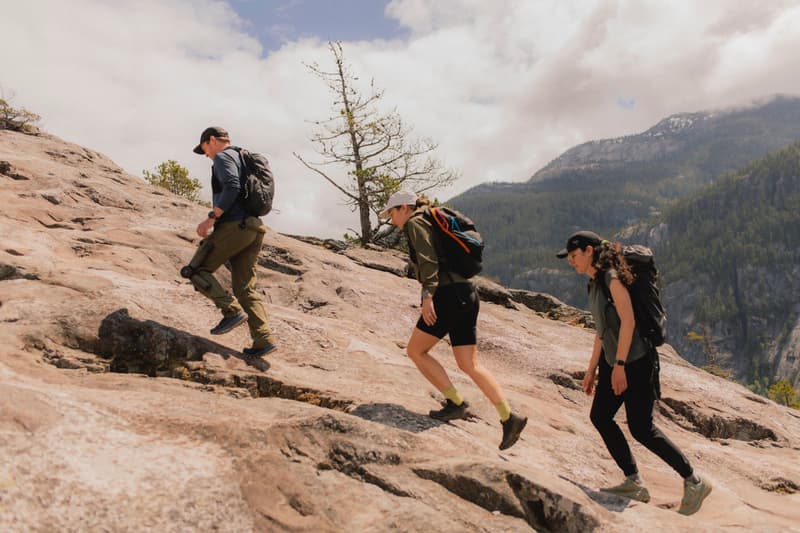 アークテリクスがウェアラブルロボットを備えたハイキングパンツを発表 arc'teryx skip robotics startup gamma hiking pant exoskeleton battery operated motor climbing uphill downhill inspiration concept reserve pair