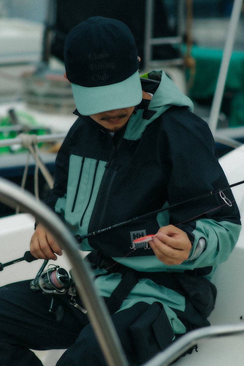 ヘリーハンセンがカオスフィッシングクラブとのコラボレーションを発表 helly hansen chaos fishing club collab items release info