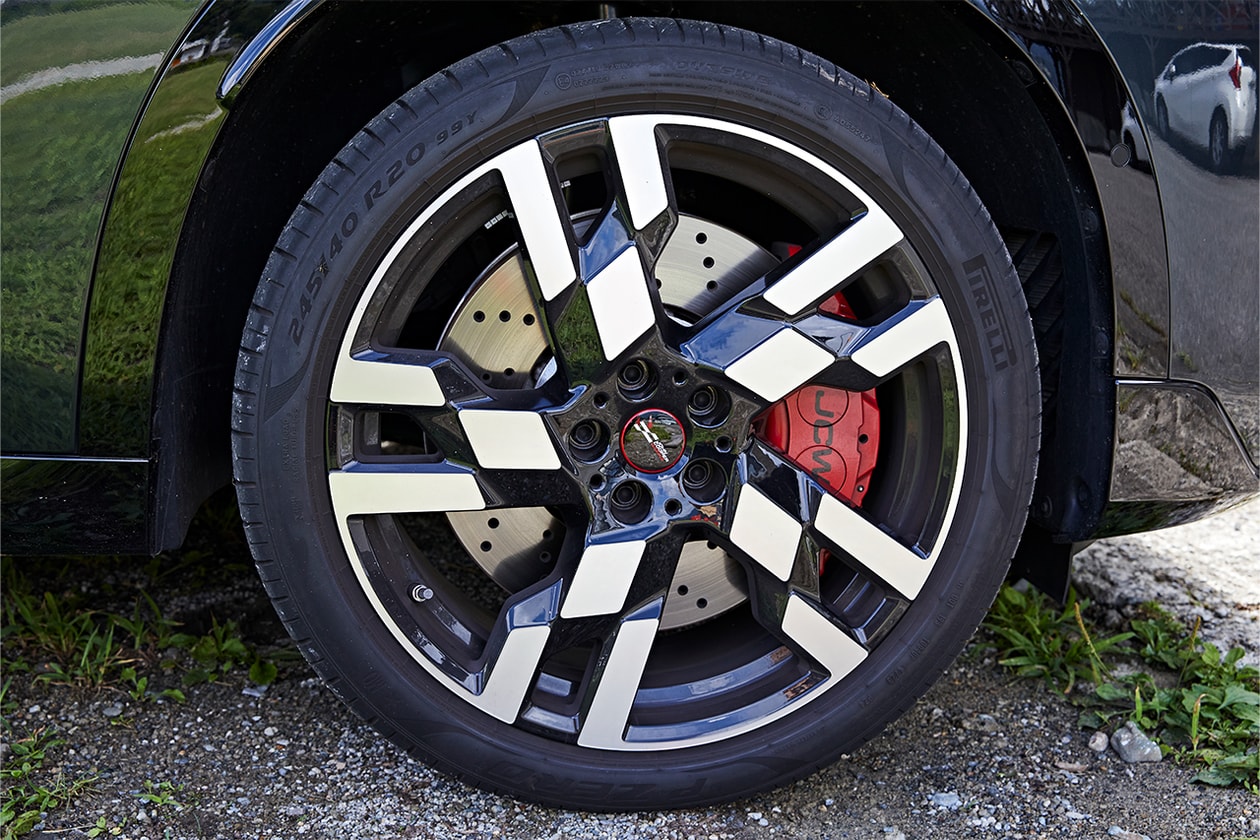 ミニ ジョンクーパーワークス カントリーマンでフジロックへ MINI JOHN COOPER WORKS COUNTRYMAN ALL4 でフジロックへ fujirock car