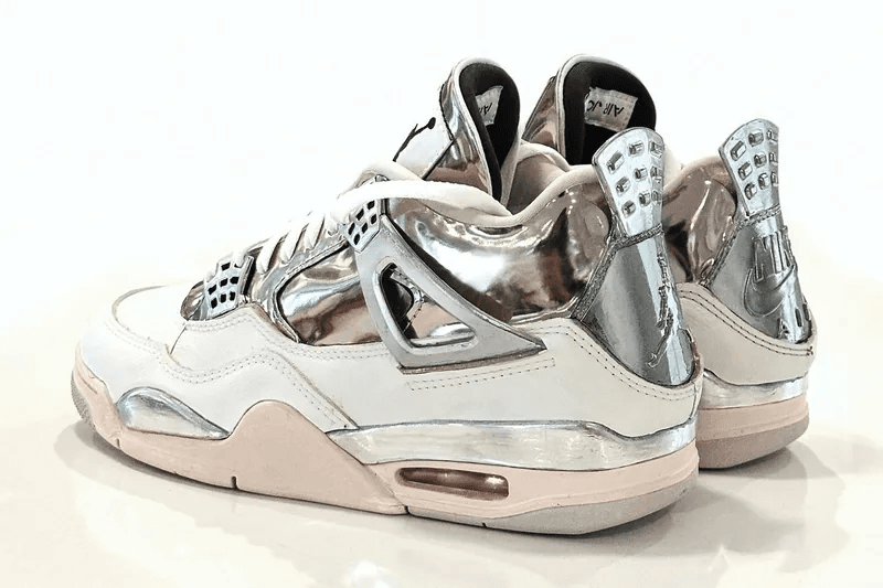 J・バルヴィンの新作アルバム Rayoにインスパイアされた特別なエアジョーダン4をチェック J Balvin Air Jordan 4 Rayo Custom Info chrome andu.c