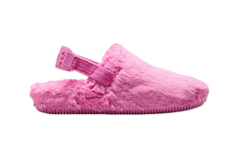 ナイキよりホリデーシーズンに向けたカームミュールの新作3型が登場 Nike's Calm Mule Gets Furry Makeover Holiday Season balck pink sanddrift beige FZ3119-001 FZ3118-100 FZ3119-600