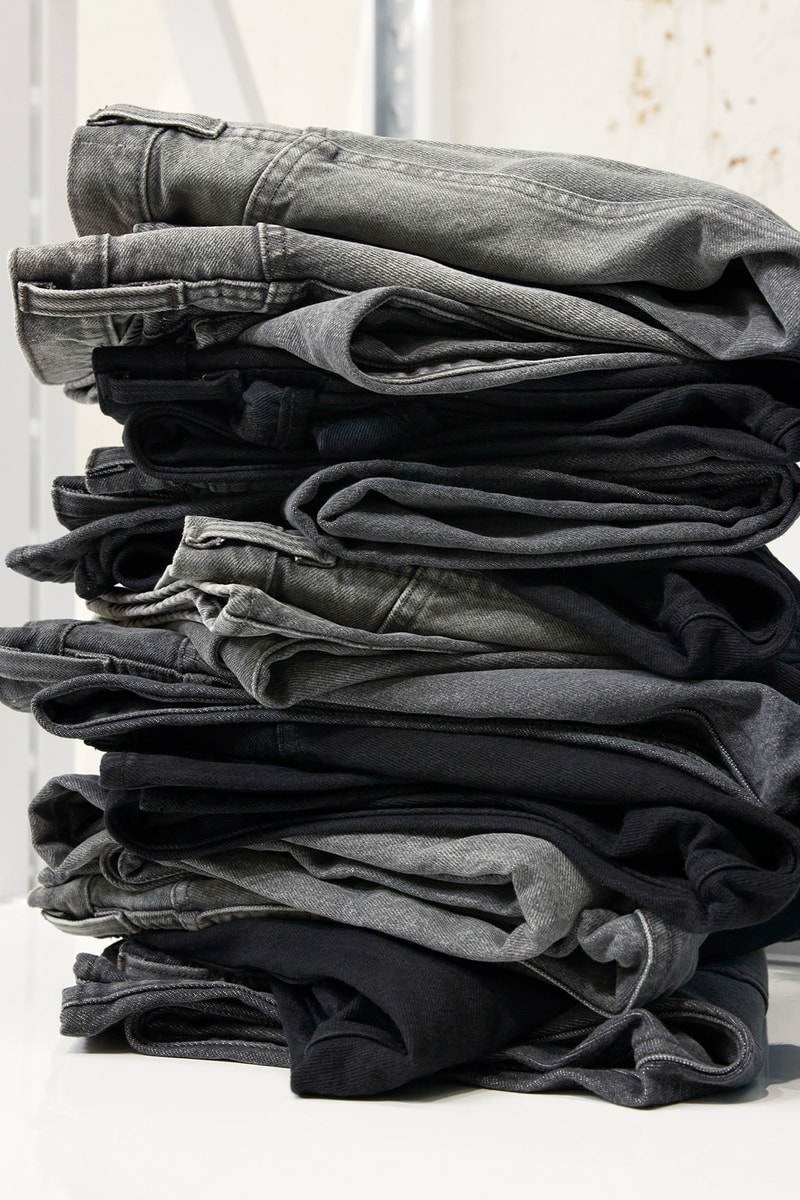 ジョウンドがリーバイスとのコラボコレクション第2弾を発表 Levi’s® and JJJJound return with a second collaborative capsule for Fall 2024. ​