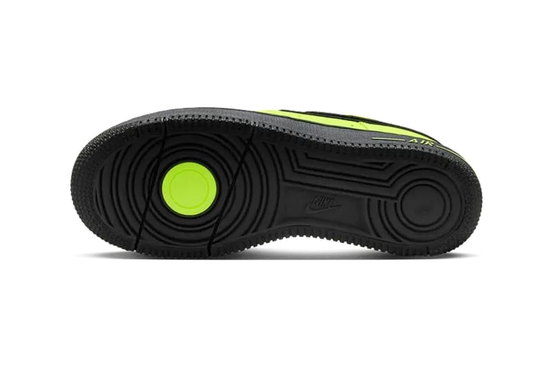 ネオングリーンを纏ったエアフォース1ローダンス“ボルト”のビジュアルが浮上 Official Look at the Nike Air Force 1 Low Dance "Volt" Volt/Black-Gunmetal FJ7409-700 november fall 2024 release af1 af1 low womens mens swoosh