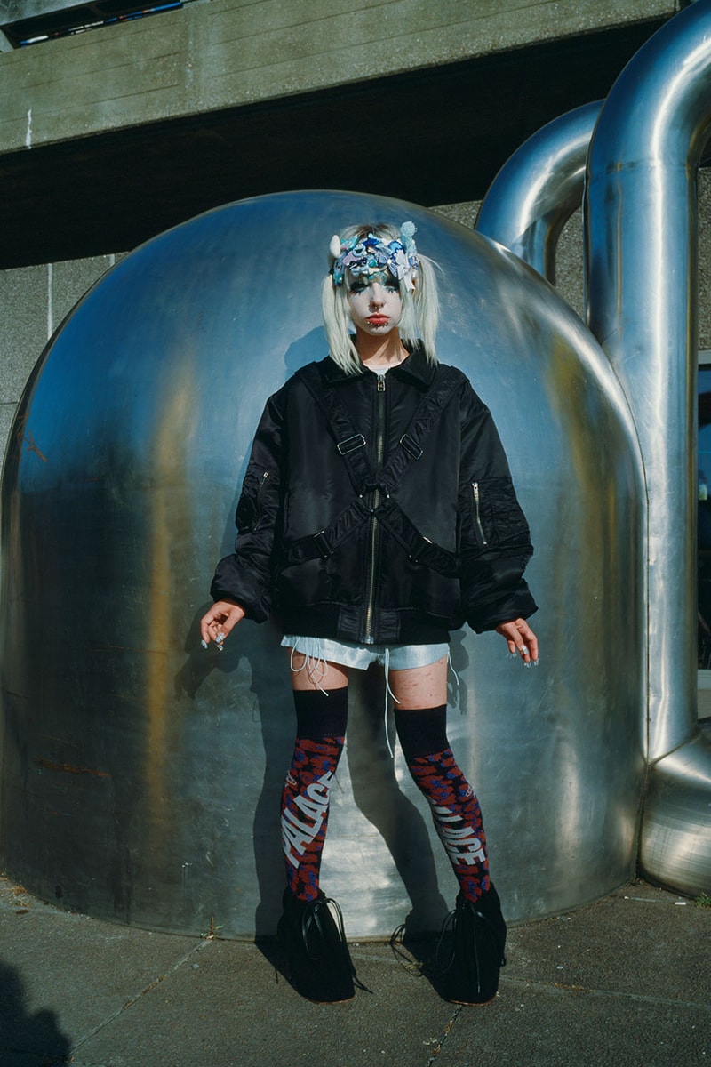 パレススケートボードとヴィヴィアン・ウエストウッドが初のコラボレーションを発表 Palace x Vivienne Westwood Marks A Monumental Meeting of the Minds release info collab collection lookbook price drop british fashion streetwear link capsule first time skateboards skateboarding hoodie jacket link website eu uk 