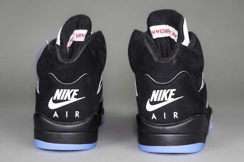 エアジョーダン5の誕生35周年を祝して OG カラー “ブラックメタリック”が復刻 Air Jordan 5 Black Metallic HF3975-001 Release Info date store list buying guide photos price Reimagined