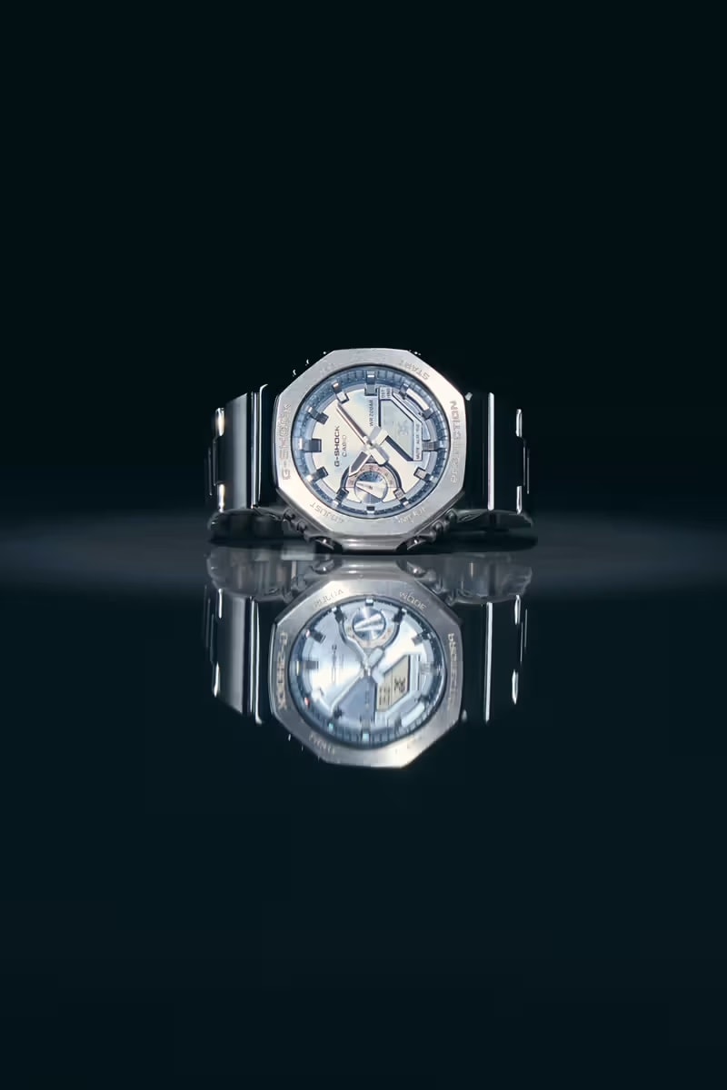 Gショックが人気のG-スチールシリーズにメタル素材で表現したGM-2110Dコレクションをラインアップ G-SHOCK Metal-Clad Stainless Steel GM-2110 Watches GM-2110D-2B GM-2110D-2A GM-2110D-3A GM-2110D-4A 