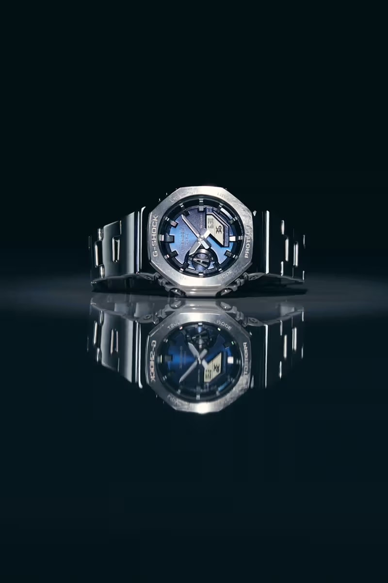 Gショックが人気のG-スチールシリーズにメタル素材で表現したGM-2110Dコレクションをラインアップ G-SHOCK Metal-Clad Stainless Steel GM-2110 Watches GM-2110D-2B GM-2110D-2A GM-2110D-3A GM-2110D-4A 