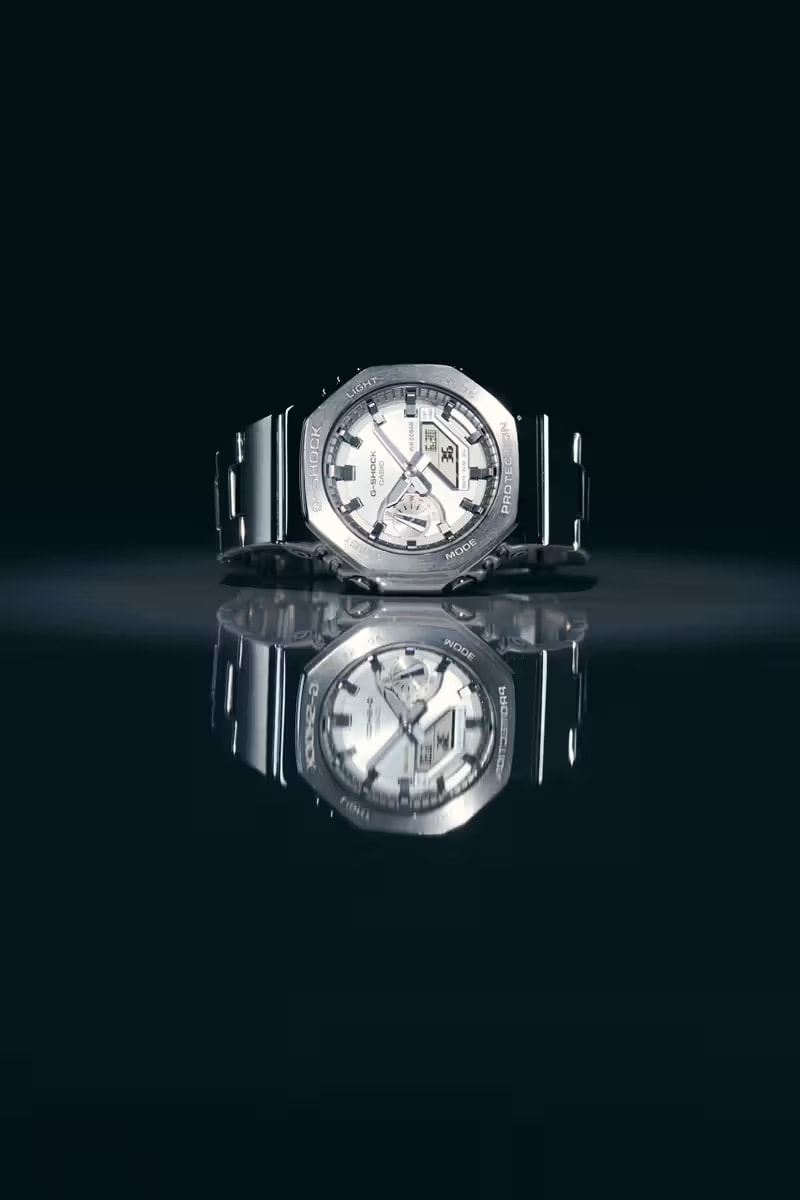 Gショックが人気のG-スチールシリーズにメタル素材で表現したGM-2110Dコレクションをラインアップ G-SHOCK Metal-Clad Stainless Steel GM-2110 Watches GM-2110D-2B GM-2110D-2A GM-2110D-3A GM-2110D-4A 
