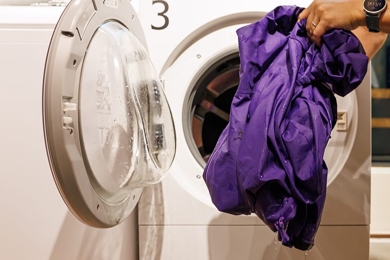 GORE-TEX アイテムの洗い方 | HOW TO