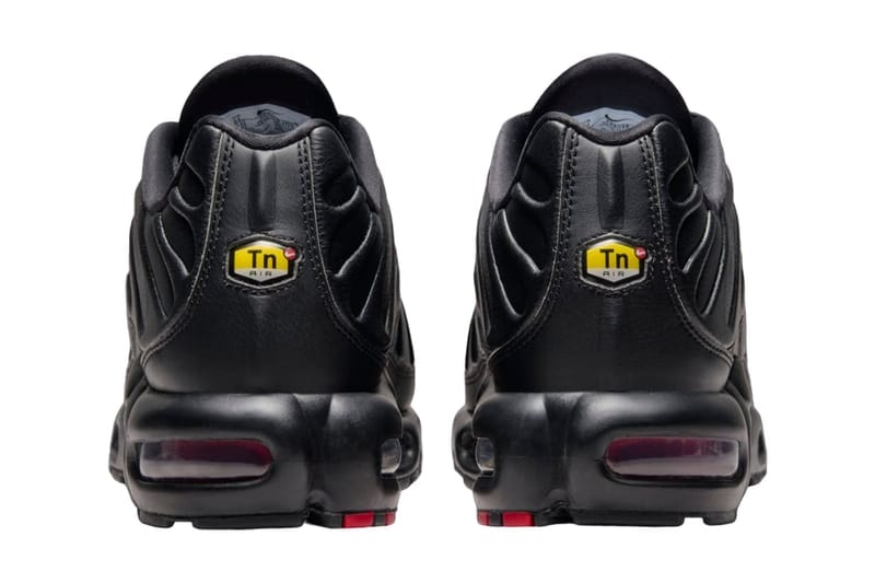 ナイキエアマックスプラスから高級感漂うレザー仕様の“ブレッド”が登場 Official Images of the Nike Air Max Plus Leather "Bred"  FZ3038-001 Black/University Red-Metallic Gold release info swoosh