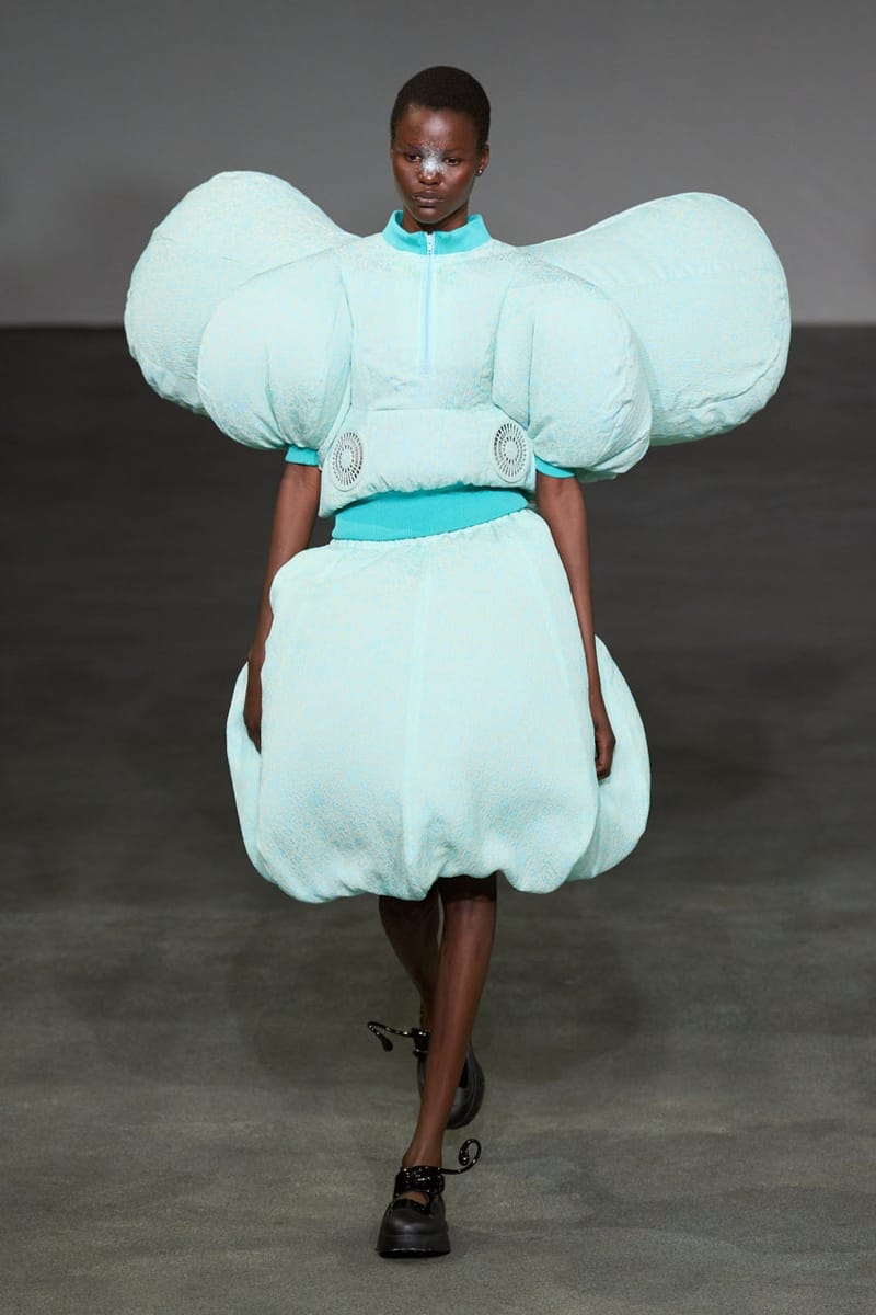 アンリアレイジ 2025年春夏コレクション ANREALAGE Spring/Summer 2025 Collection Paris Fashion Week SS25 Runway