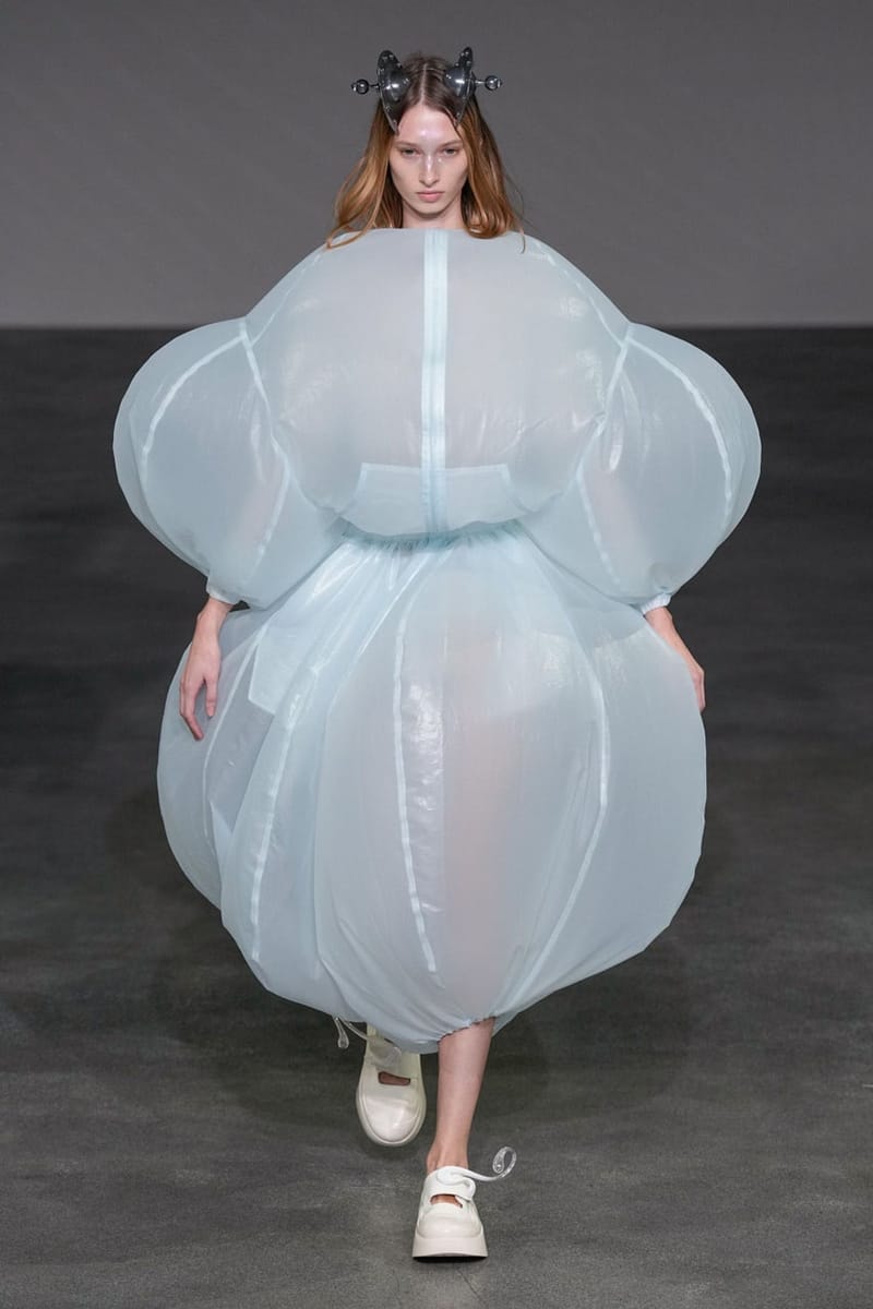 アンリアレイジ 2025年春夏コレクション ANREALAGE Spring/Summer 2025 Collection Paris Fashion Week SS25 Runway