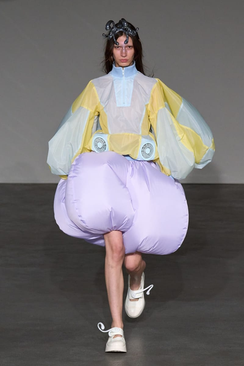 アンリアレイジ 2025年春夏コレクション ANREALAGE Spring/Summer 2025 Collection Paris Fashion Week SS25 Runway
