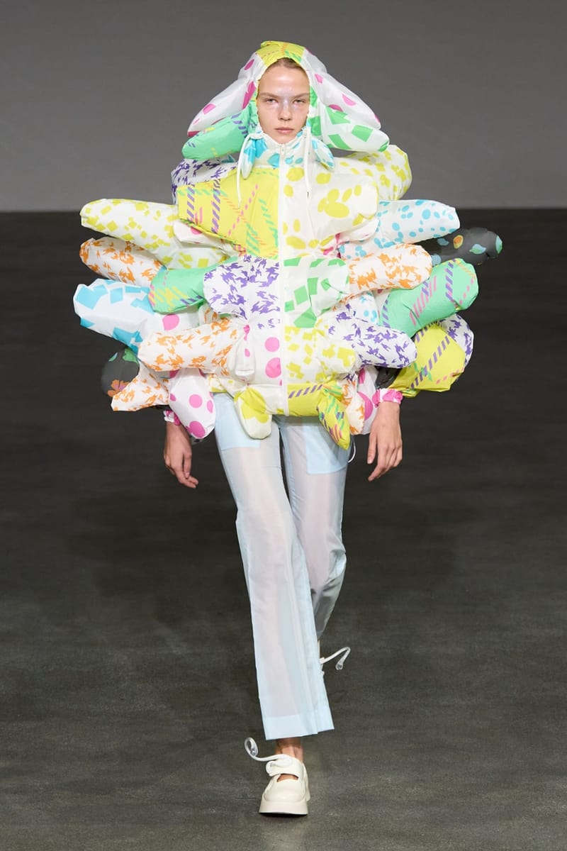 アンリアレイジ 2025年春夏コレクション ANREALAGE Spring/Summer 2025 Collection Paris Fashion Week SS25 Runway