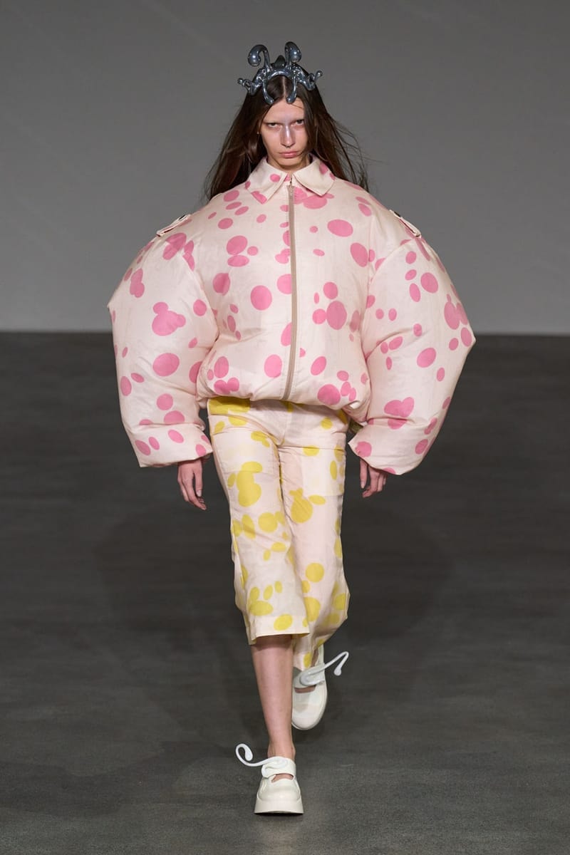 アンリアレイジ 2025年春夏コレクション ANREALAGE Spring/Summer 2025 Collection Paris Fashion Week SS25 Runway