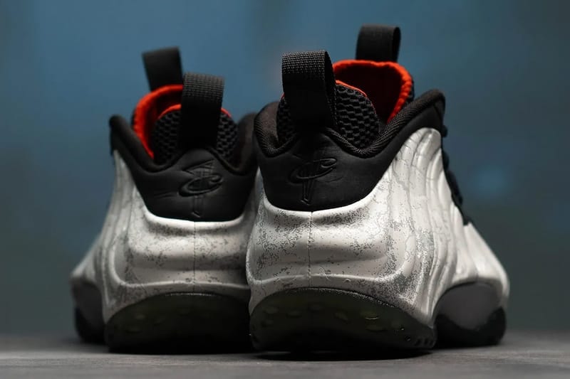 ナイキと鉄拳8とのコラボ  エアフォームポジットワン “ジン カザマ” をチェック First Look at the 'Tekken 8' X Nike Air Foamposite One "Jin Kazama" Release Info Dust/Metallic Dark Grey-Off Noir