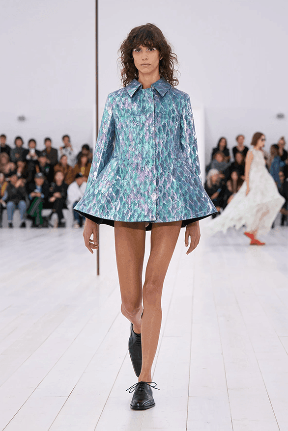 ロエベ2025年春夏ウィメンズコレクション LOEWE Spring Summer 2025 Paris Fashion Week Jonathan anderson womenswear runway show