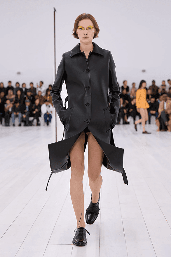 ロエベ2025年春夏ウィメンズコレクション LOEWE Spring Summer 2025 Paris Fashion Week Jonathan anderson womenswear runway show