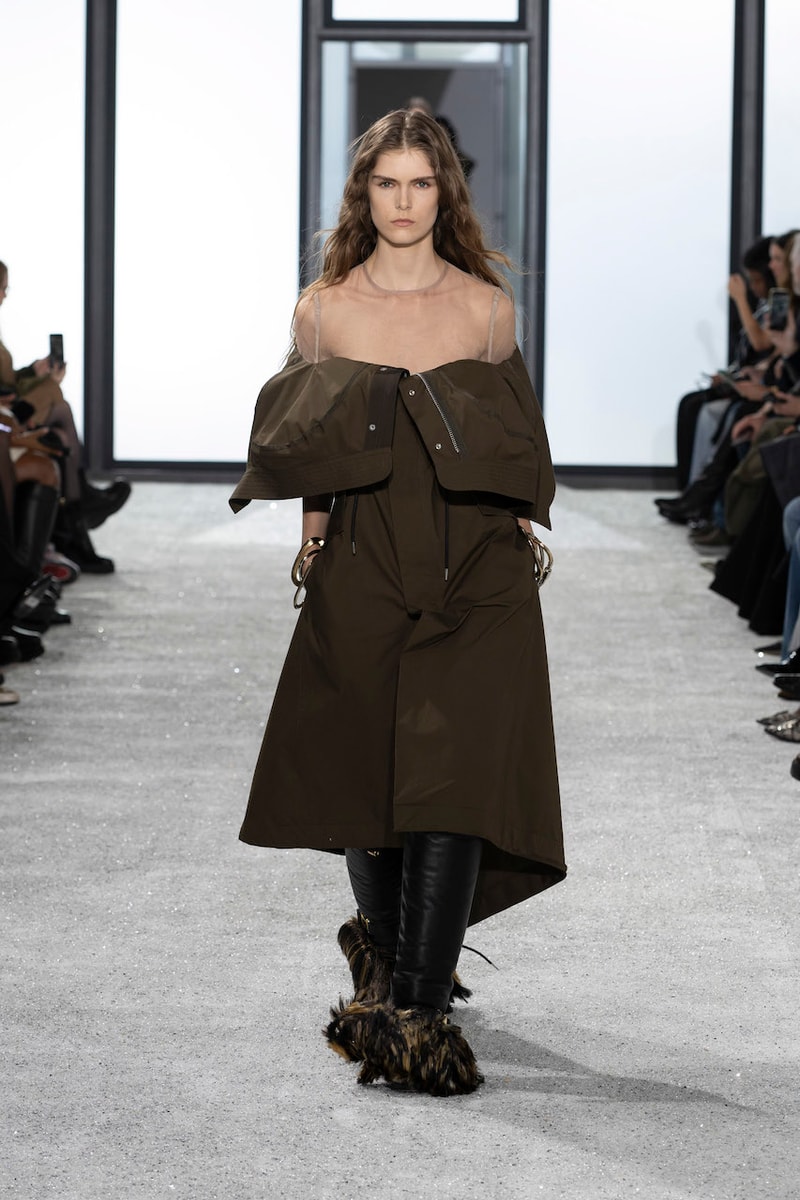 サカイ2025年春夏ウィメンズコレクション sacai chitose abe ss25 womens paris fashion week collection