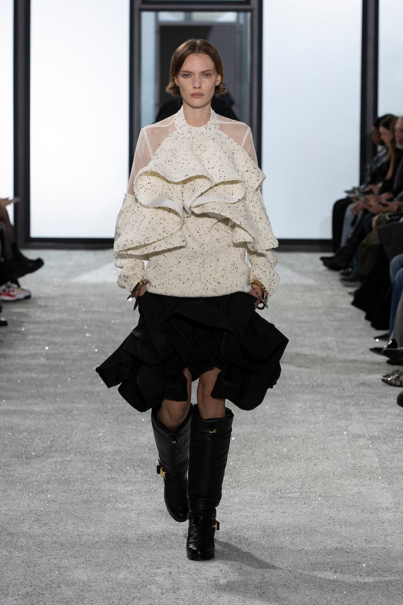 サカイ2025年春夏ウィメンズコレクション sacai chitose abe ss25 womens paris fashion week collection