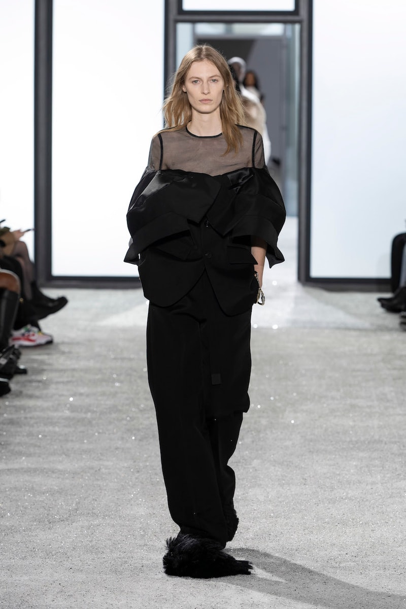 サカイ2025年春夏ウィメンズコレクション sacai chitose abe ss25 womens paris fashion week collection