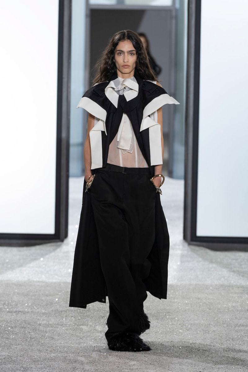 サカイ2025年春夏ウィメンズコレクション sacai chitose abe ss25 womens paris fashion week collection