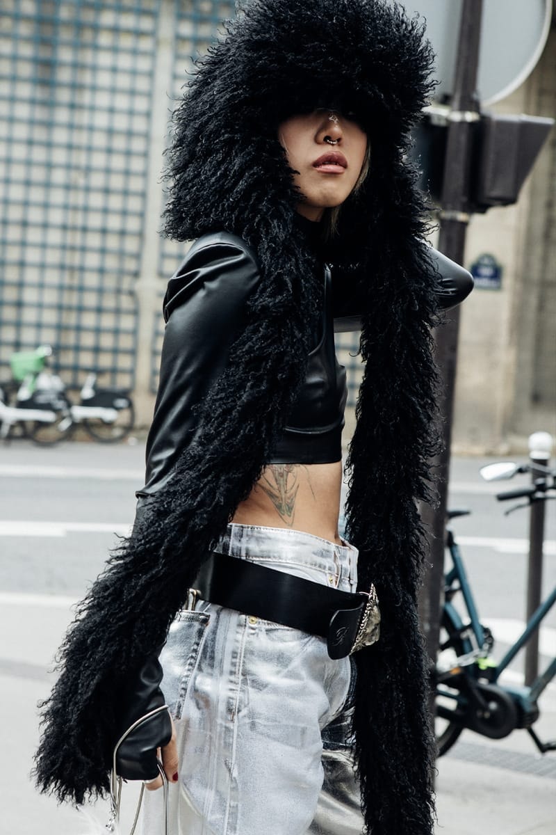 ストリートスタイル : パリ・ファッションウィーク・ウィメンズ 2025年春夏 Paris Fashion Week SS25 Street Style louis vuitton chanel miu miu balenciaga vetements valentino dries van noten coperni kendall jenner gigi hadid romeo beckham mcqueen yohji yamamoto