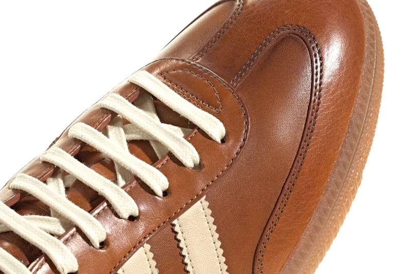 アディダス オリジナルスのイタリア製サンバOGよりカーフレザーを纏った新作が発売 adidas Samba OG Made in Italy Tan Brown IE9121 Release Info