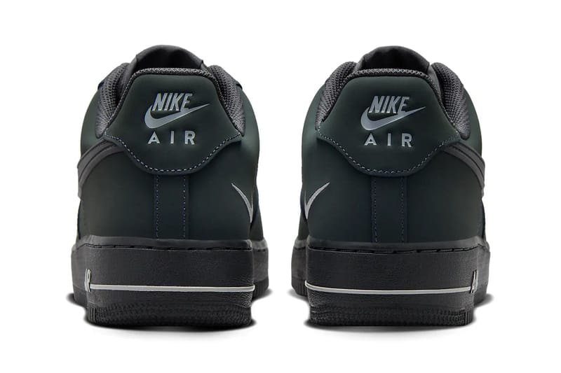 ナイキからヌバックレザーを採用したオールブラック仕様のエアフォース1が登場 Nike Air Force 1 Low Rubberized Swooshes matte nubuck HV6223-002 Release Info