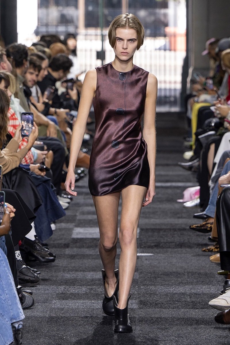 JWアンダーソン 2025年春夏ウィメンズコレクション jw anderson 2025 spring summer collection runway