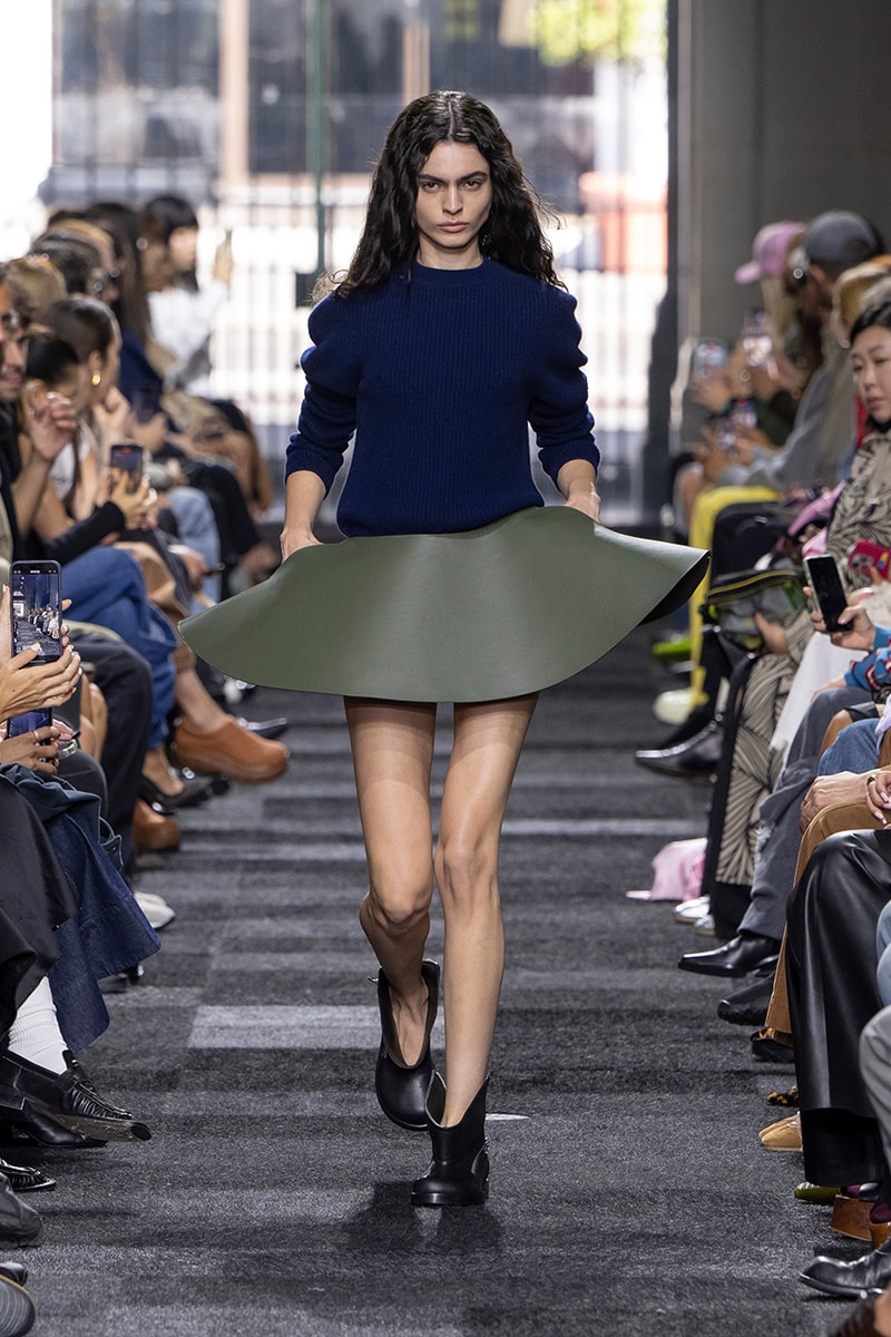 JWアンダーソン 2025年春夏ウィメンズコレクション jw anderson 2025 spring summer collection runway
