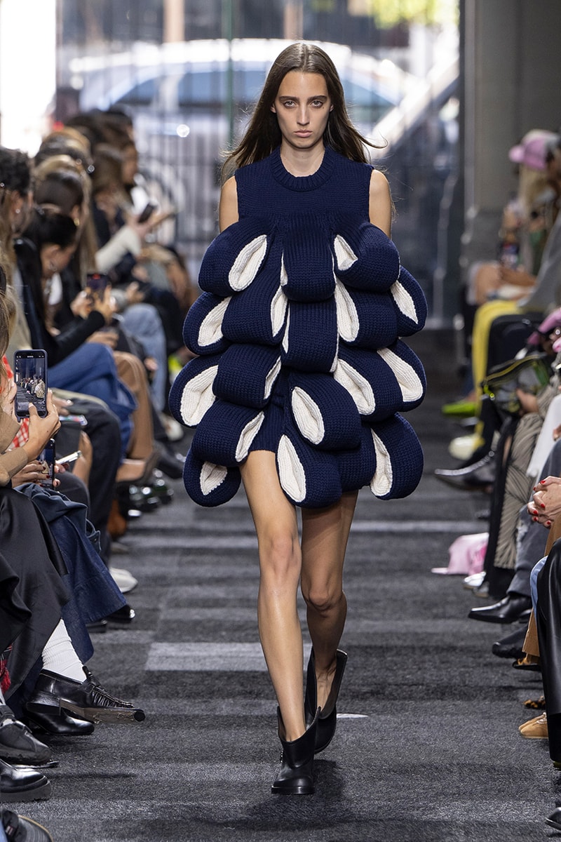 JWアンダーソン 2025年春夏ウィメンズコレクション jw anderson 2025 spring summer collection runway
