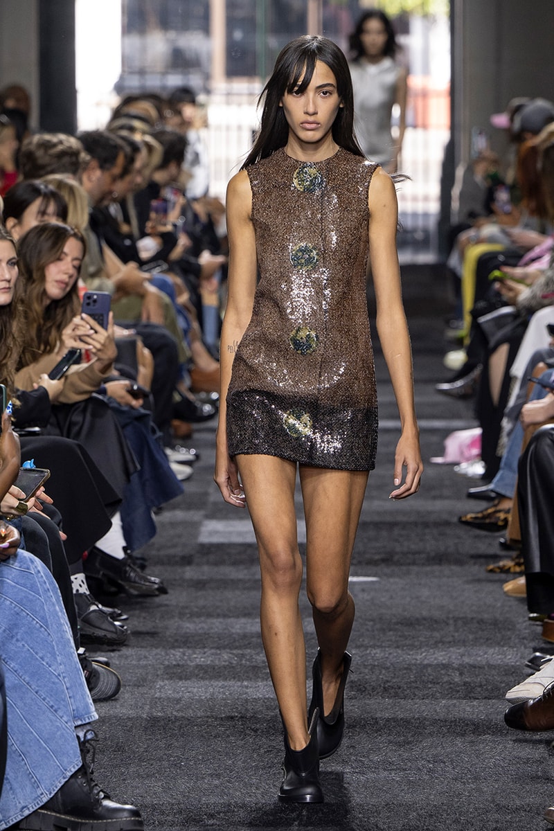JWアンダーソン 2025年春夏ウィメンズコレクション jw anderson 2025 spring summer collection runway