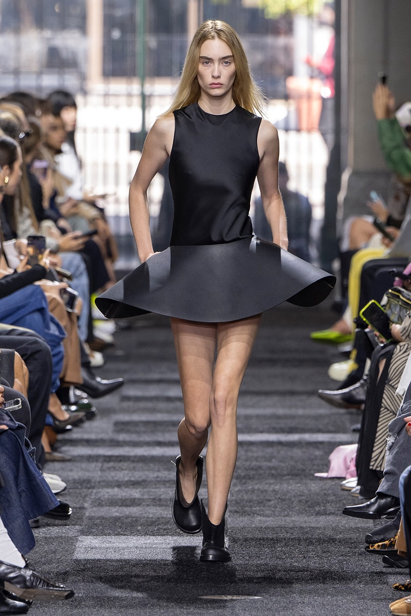 JWアンダーソン 2025年春夏ウィメンズコレクション jw anderson 2025 spring summer collection runway