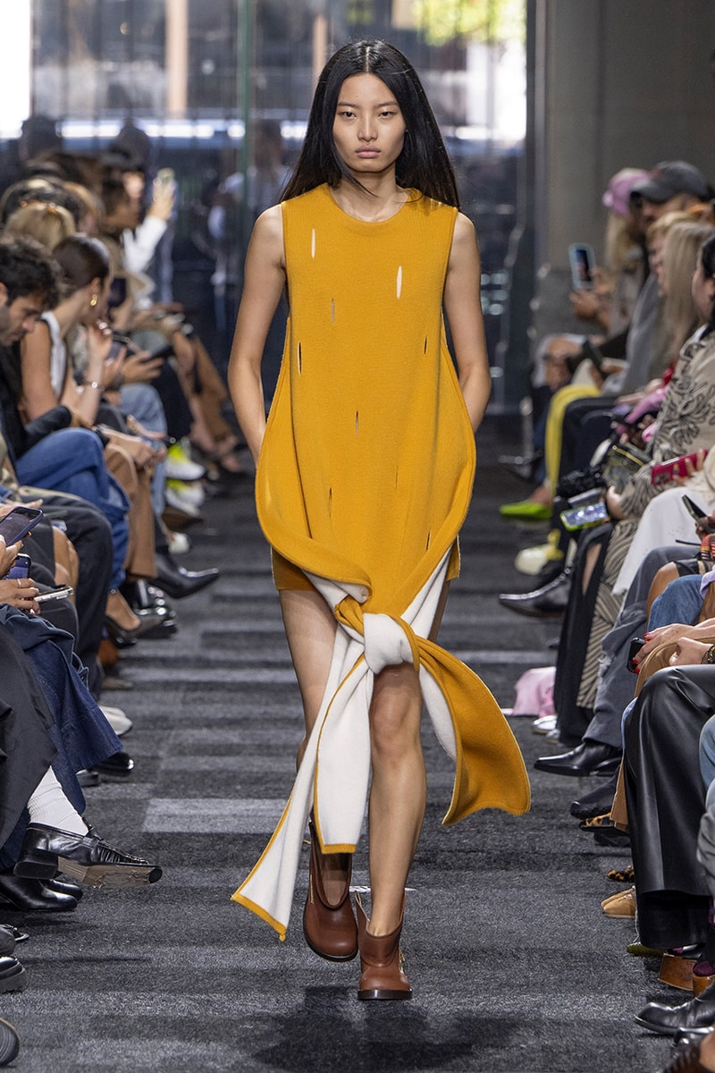 JWアンダーソン 2025年春夏ウィメンズコレクション jw anderson 2025 spring summer collection runway
