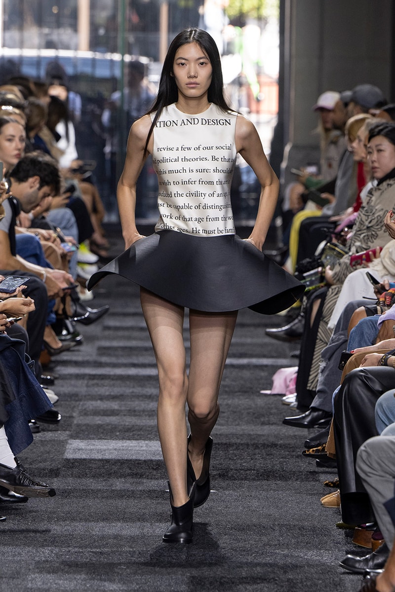 JWアンダーソン 2025年春夏ウィメンズコレクション jw anderson 2025 spring summer collection runway