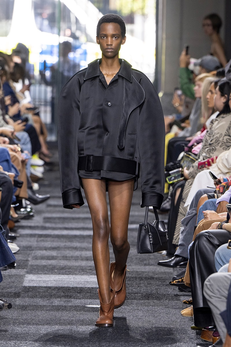 JWアンダーソン 2025年春夏ウィメンズコレクション jw anderson 2025 spring summer collection runway