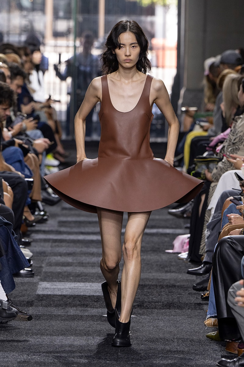 JWアンダーソン 2025年春夏ウィメンズコレクション jw anderson 2025 spring summer collection runway