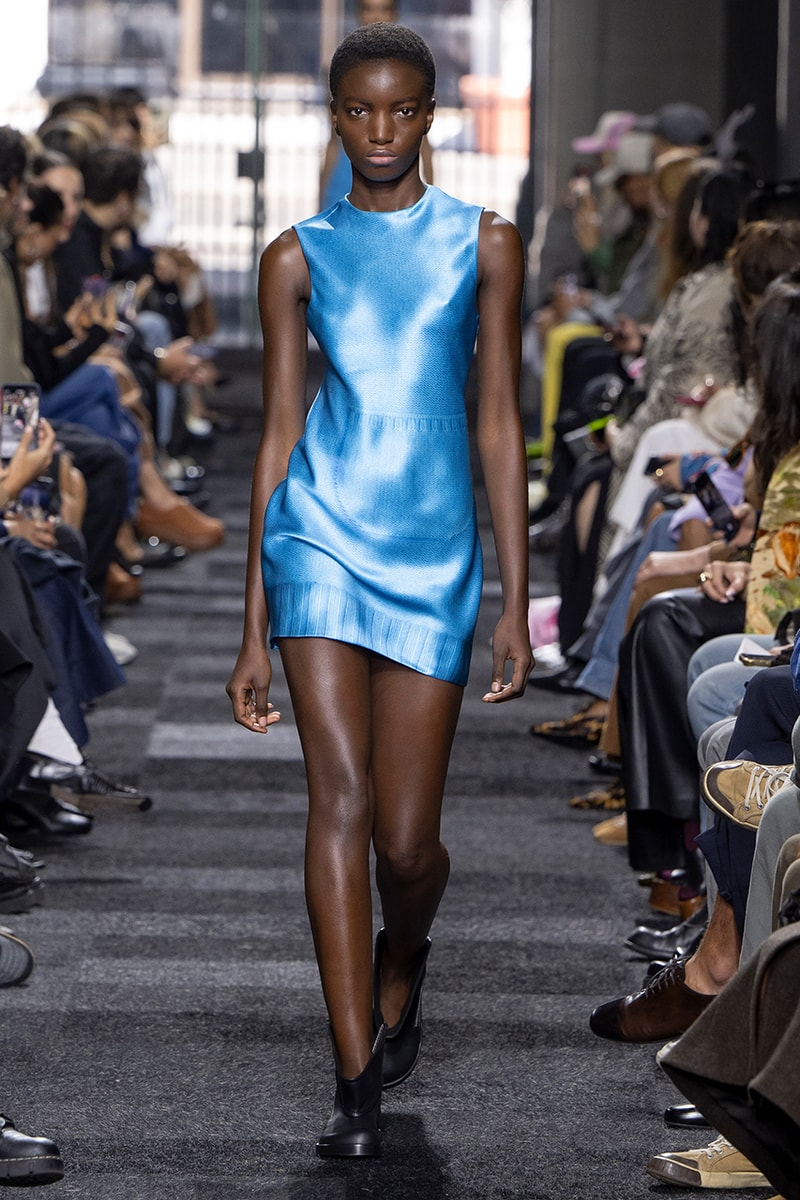 JWアンダーソン 2025年春夏ウィメンズコレクション jw anderson 2025 spring summer collection runway