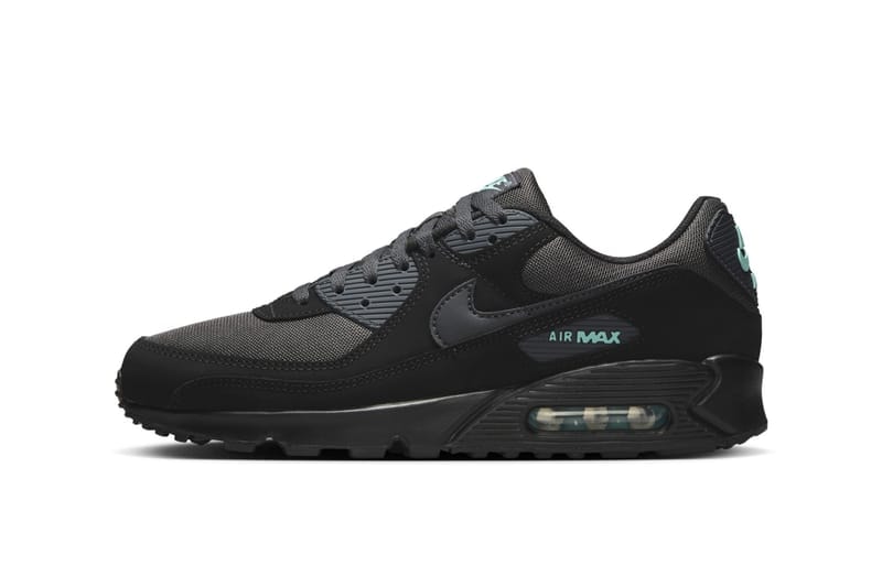 ナイキ エアマックス90より新作としてブラックティファニーがスタンバイ Nike Air Max 90 Surfaces in "Black Tiffany" HV6224-001 tiffany blue all black sleek suede classic silhouette