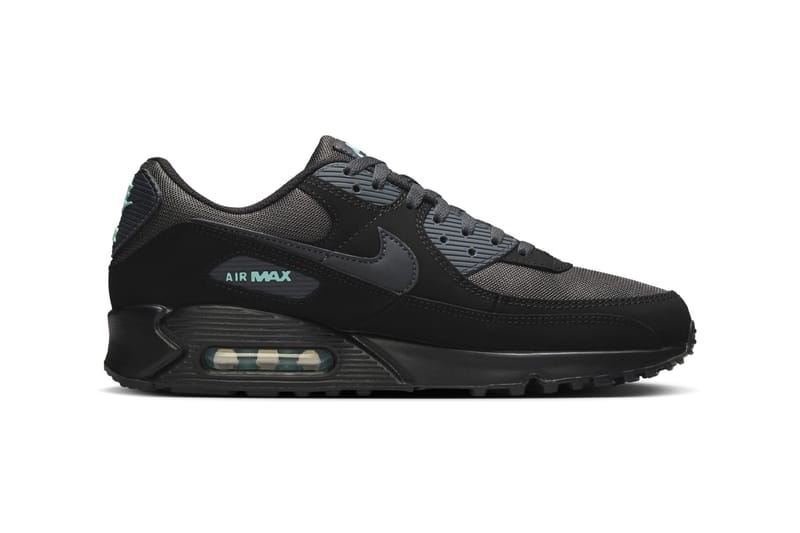 ナイキ エアマックス90より新作としてブラックティファニーがスタンバイ Nike Air Max 90 Surfaces in "Black Tiffany" HV6224-001 tiffany blue all black sleek suede classic silhouette