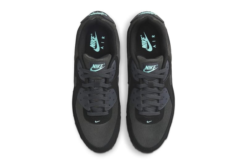 ナイキ エアマックス90より新作としてブラックティファニーがスタンバイ Nike Air Max 90 Surfaces in "Black Tiffany" HV6224-001 tiffany blue all black sleek suede classic silhouette